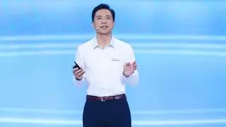 李彦宏：当AI能力被内化，智能不再是成本而是生产力｜产业变革核心观点
