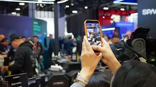 CES2026创新奖得主：傲鲨VIATRIX海外首秀引领外骨骼机器人日常